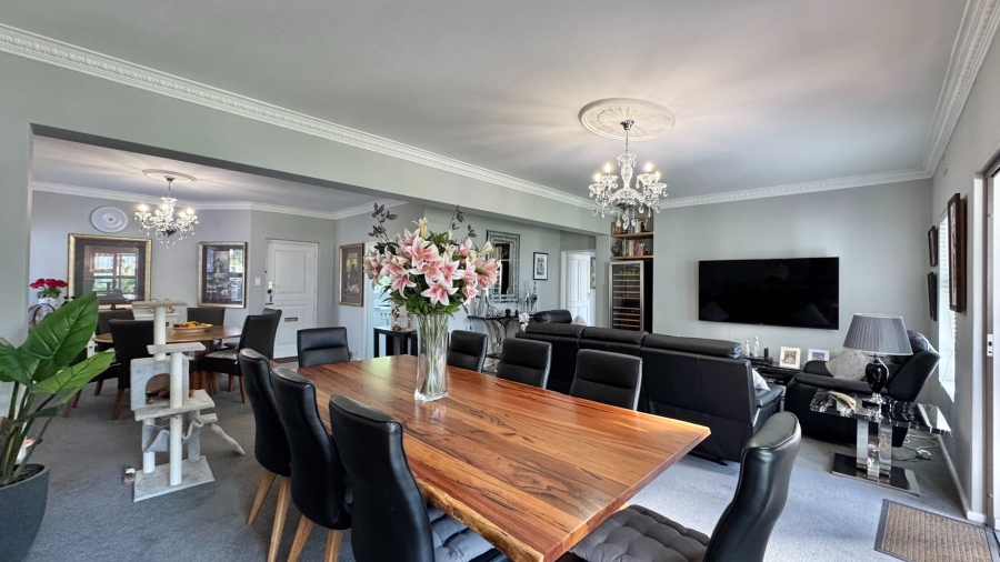 3 Bedroom Property for Sale in Roundhay Western Cape